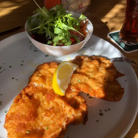 Paluda - Pizzeria Pensión Dalaas