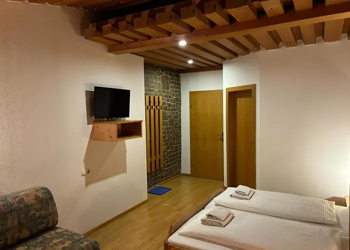 Guest house Paluda - Pizzeria Dalaas